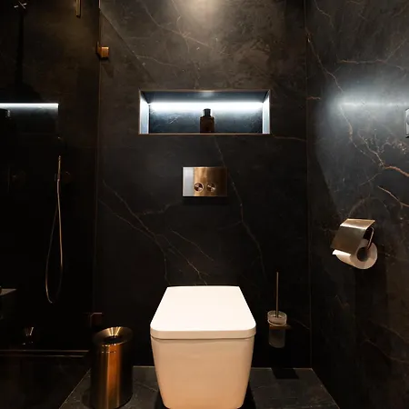 Les Pantoufles Dans Le Pre Eppeldorf