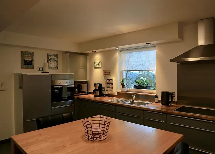 Les Pantoufles Dans Le Pre * Eppeldorf