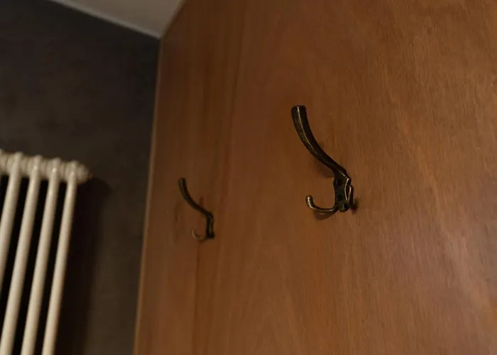 Les Pantoufles Dans Le Pre