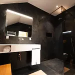 Les Pantoufles Dans Le Pre Apartment