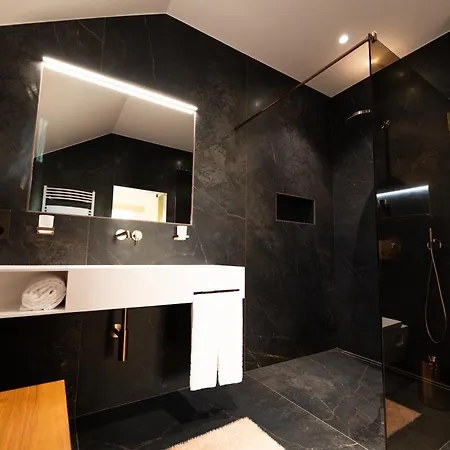 Les Pantoufles Dans Le Pre Appartement