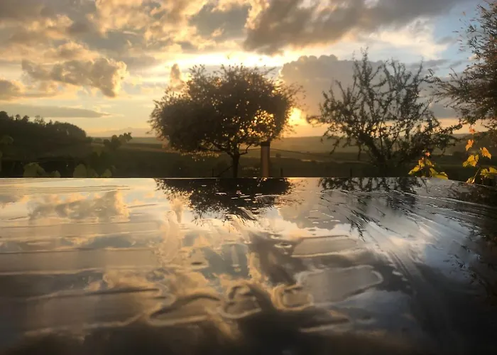 Les Pantoufles Dans Le Pre