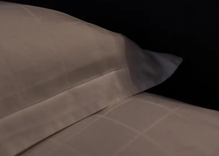 Les Pantoufles Dans Le Pré *