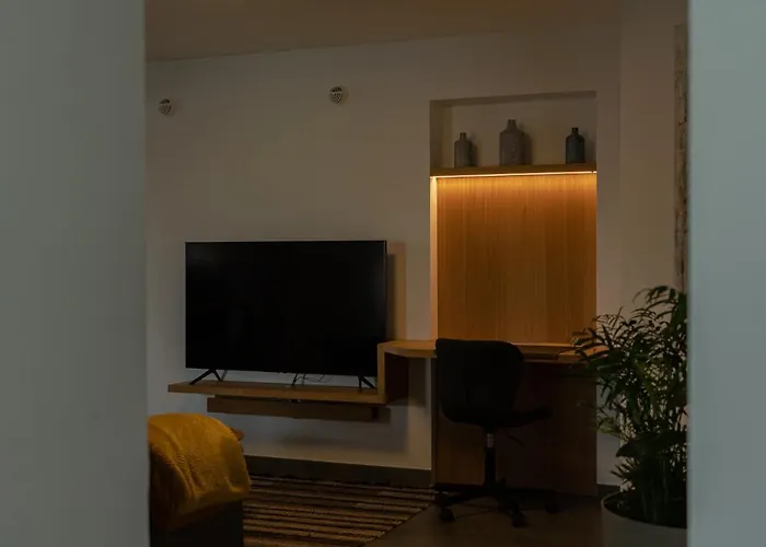 Les Pantoufles Dans Le Pre *