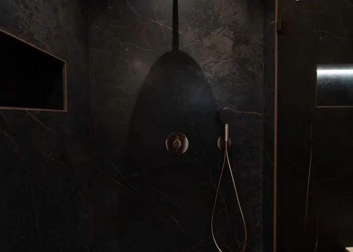 Les Pantoufles Dans Le Pré * Eppeldorf