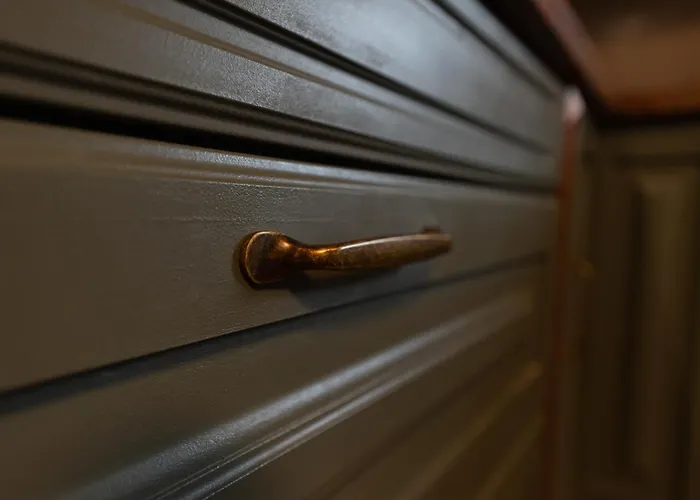 Les Pantoufles Dans Le Pre Apartman *